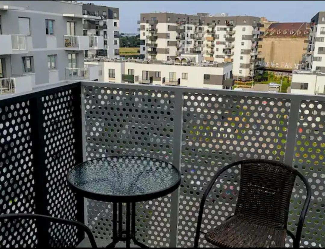 Nowoczesny Apartament Na Promenadach Wroclawskich Exterior photo